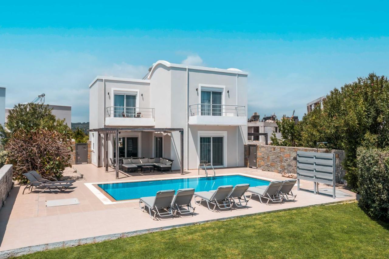 Luxury Villa Petalutha Колимбия Екстериор снимка